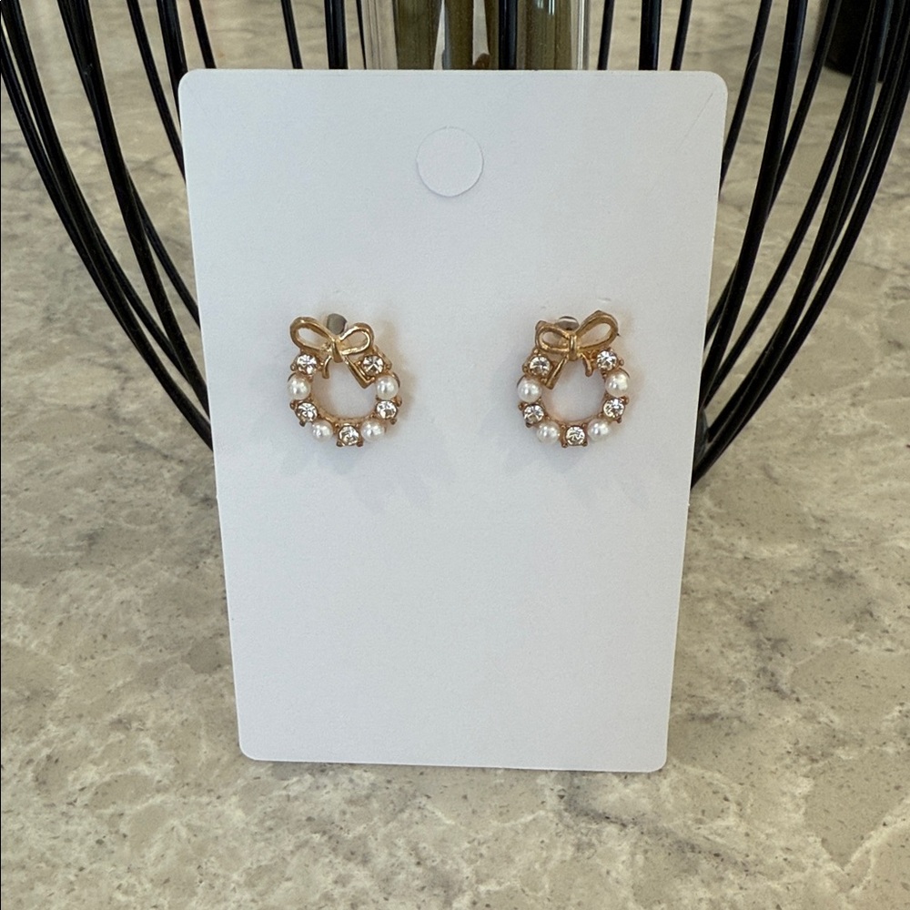 Elegant Gold and Silver Bow Earrings - Picture 3 of 3